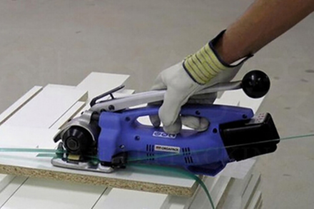 自立?|?手提熱熔打包機(jī)裝帶、穿線與解決打不緊問題